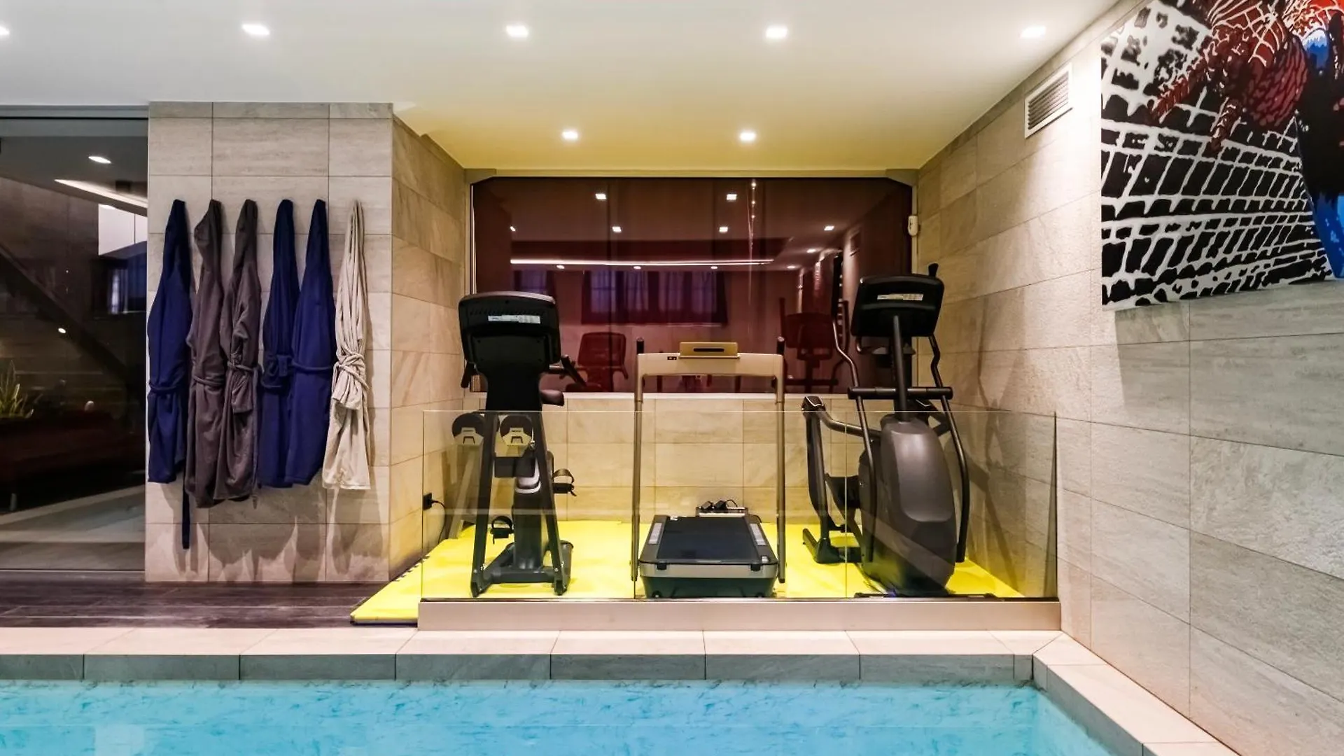 N18 Luxury Boutique Apartment With A Private Pool & Spa Milan