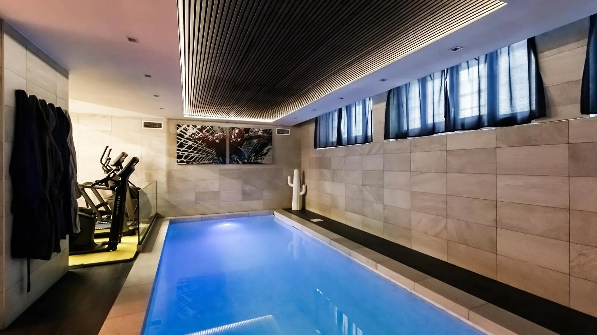 N18 Luxury Boutique Apartment With A Private Pool & Spa Milan