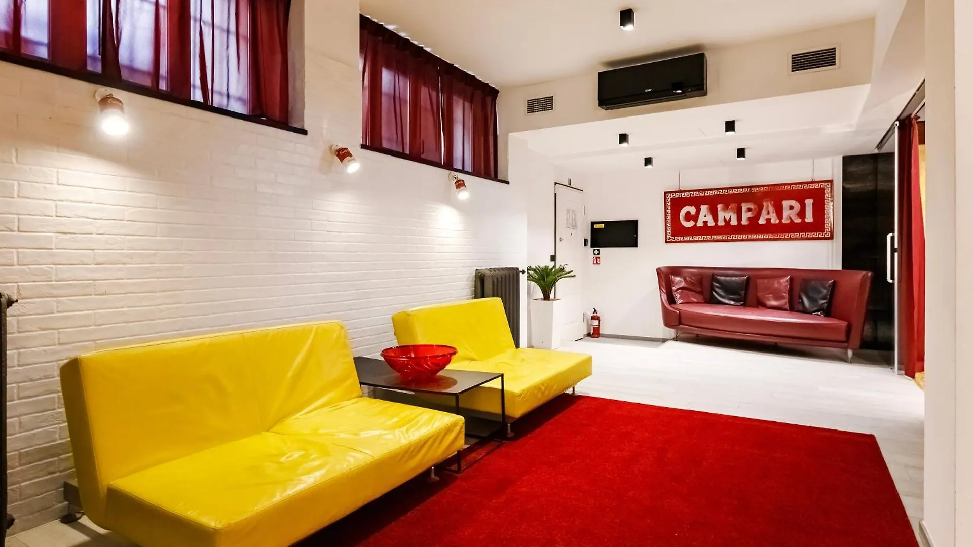 N18 Luxury Boutique Apartment With A Private Pool & Spa Milan