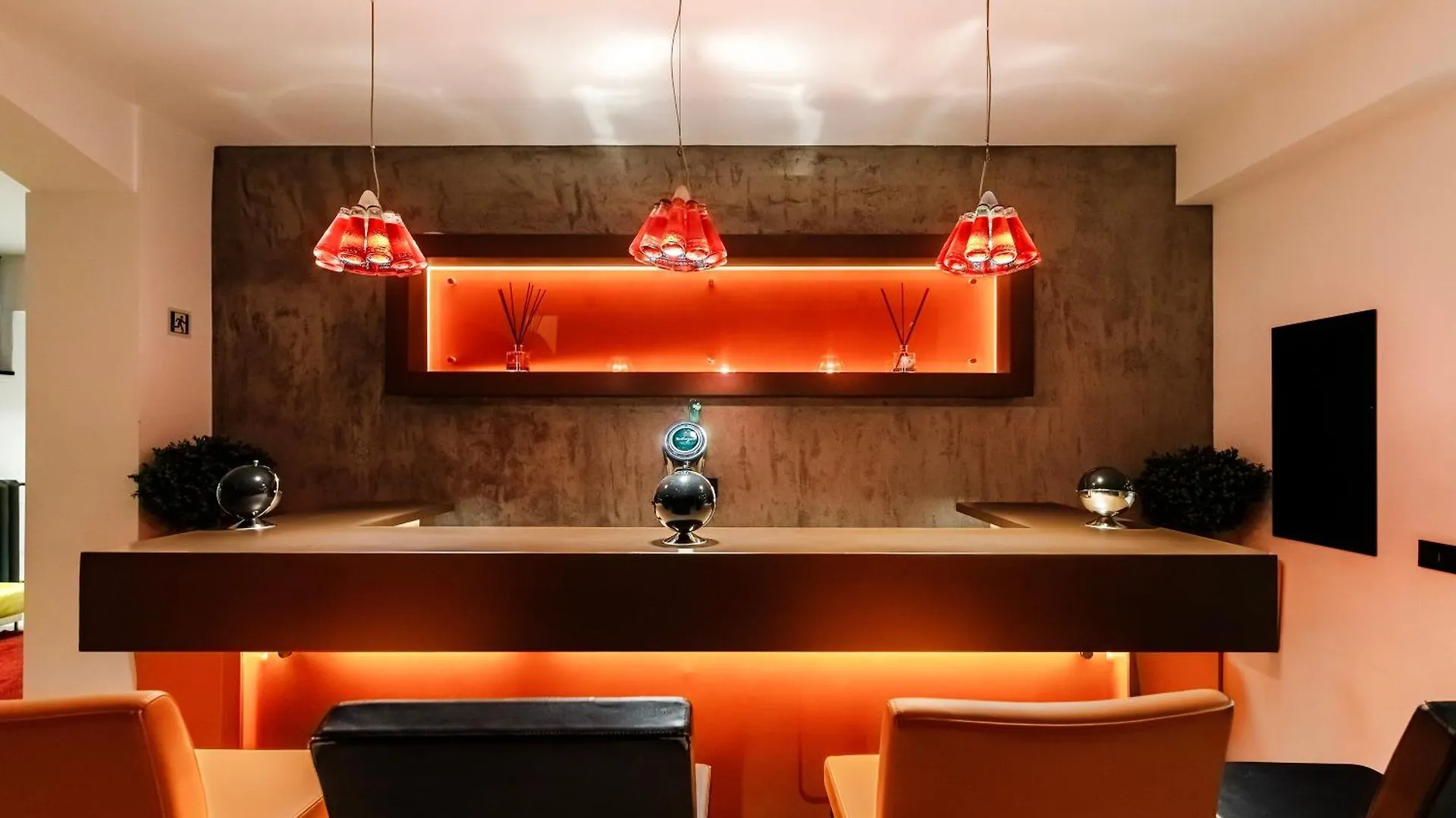 N18 Luxury Boutique Apartment With A Private Pool & Spa Milan
