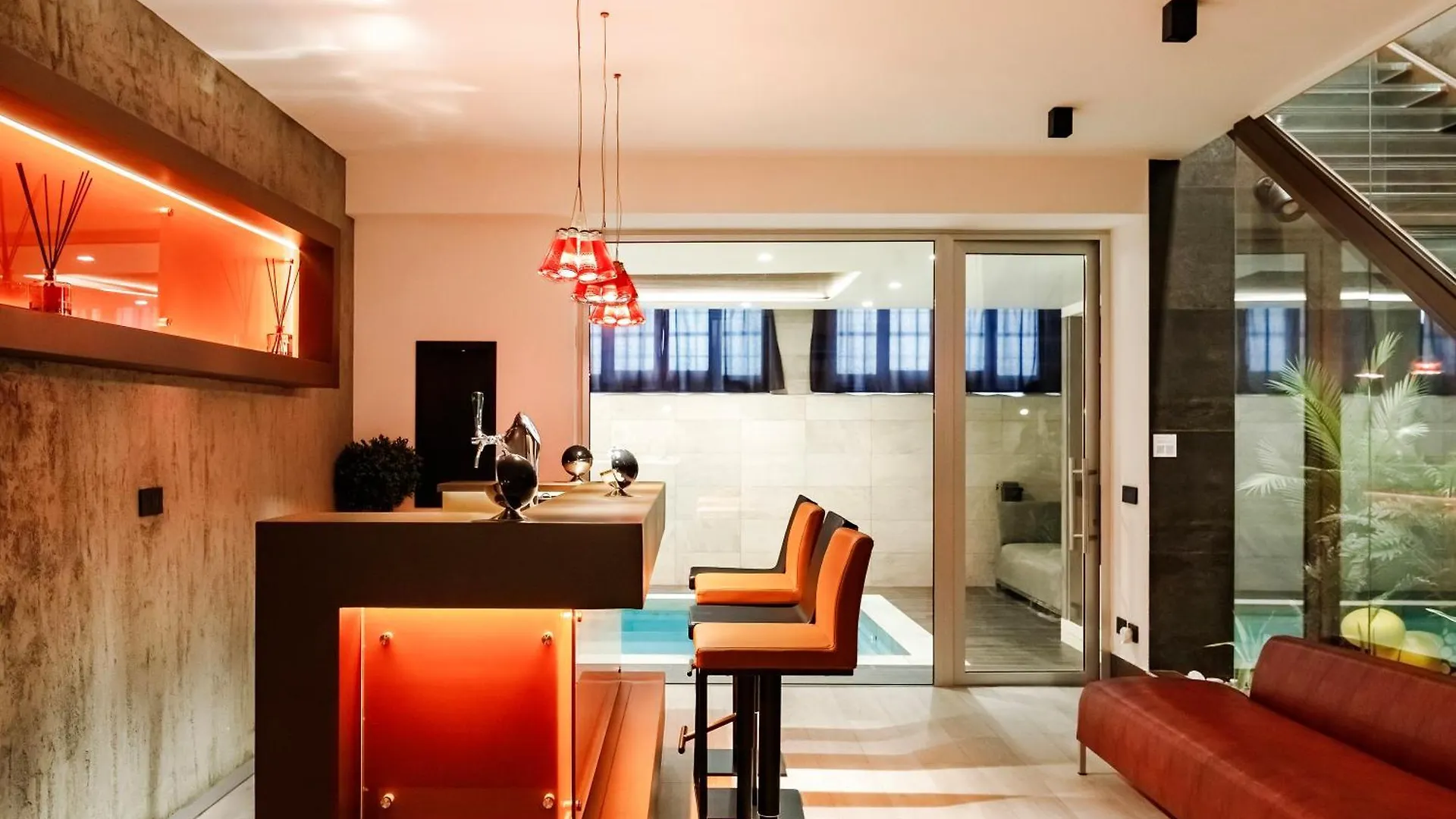 N18 Luxury Boutique Apartment With A Private Pool & Spa Milan