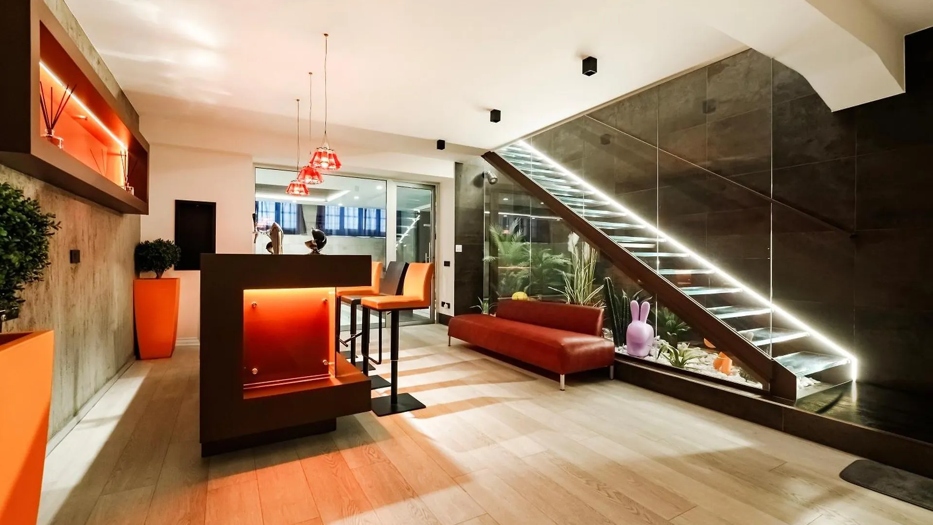 N18 Luxury Boutique Apartment With A Private Pool & Spa Milan