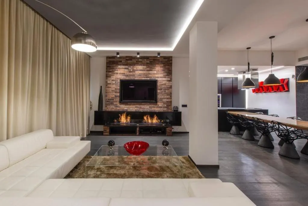 N18 Luxury Boutique Apartment With A Private Pool & Spa Milan